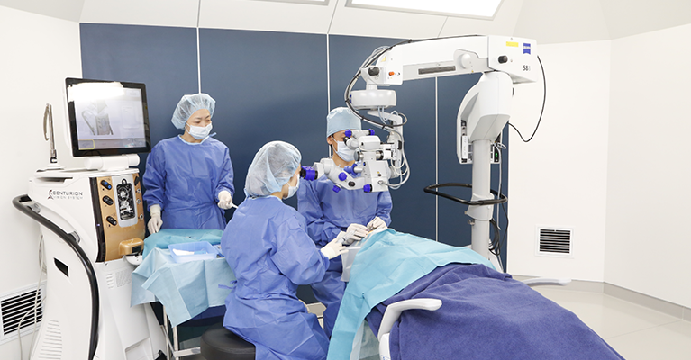 FLOW 白内障手術の流れ